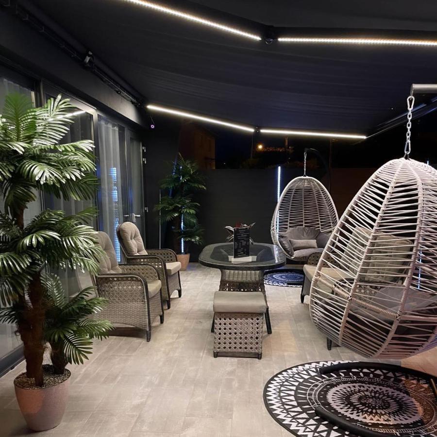 Loft Privatif Avec Jacuzzi Et Sauna Saint-Dizier Eksteriør billede